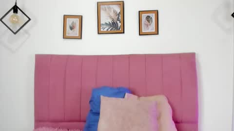 Sofia online show from September 2025 02:44:01 AM