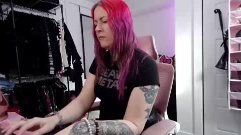 Genny Rock   and  online show from February 2026 04:00:01 PM