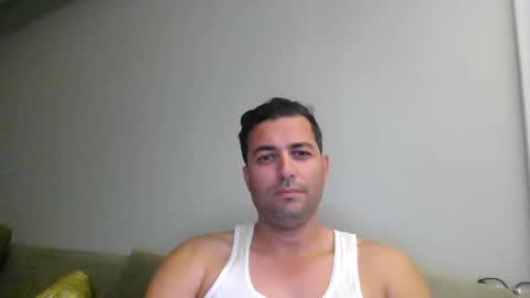 genteldevil online show from November 2025 06:19:02 PM