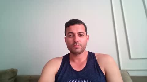 Snapshot of genteldevil chatting on April 2026 01:41:01 PM genteldevil online show from April 2026 01:41:01 PM