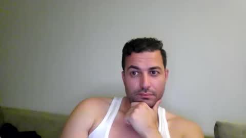 Snapshot of genteldevil chatting on April 2026 12:15:01 AM genteldevil online show from April 2026 12:15:01 AM