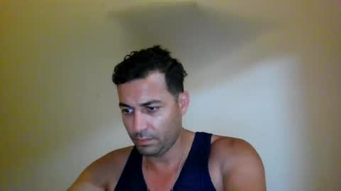 Snapshot of genteldevil chatting on June 2026 11:32:01 PM genteldevil online show from June 2026 11:32:01 PM