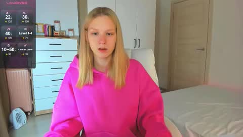 Melissa online show from December 2025 05:01:01 AM