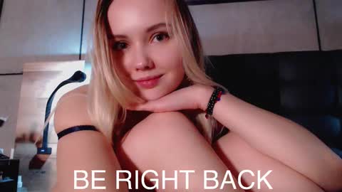 Tanya online show from November 2025 10:52:02 PM