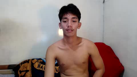 Snapshot of gentlemanlustx chatting on March 2026 07:38:01 AM Rayl online show from March 2026 07:38:01 AM