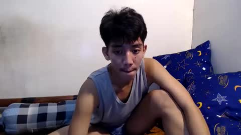 Snapshot of gentlemanlustx chatting on March 2026 04:00:01 PM Rayl online show from March 2026 04:00:01 PM
