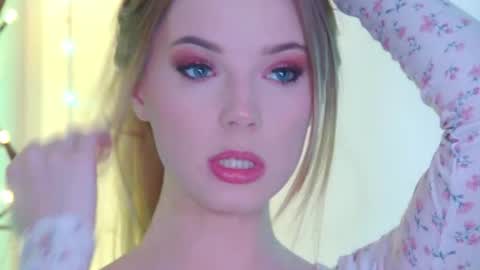 GentleRossi online show from November 2025 04:50:01 PM