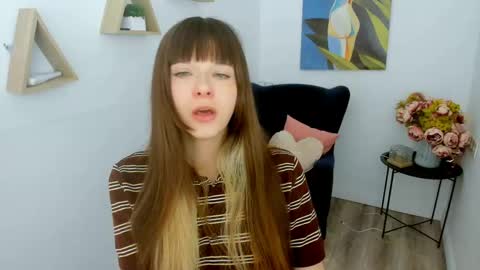 Snapshot of gentltease chatting on April 2026 01:42:02 AM Alice online show from April 2026 01:42:02 AM