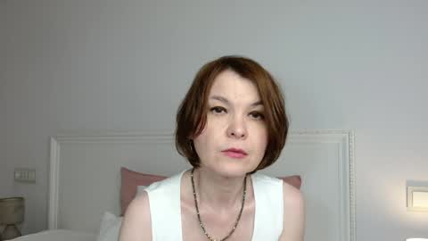 Elena online show from May 2026 12:03:02 PM