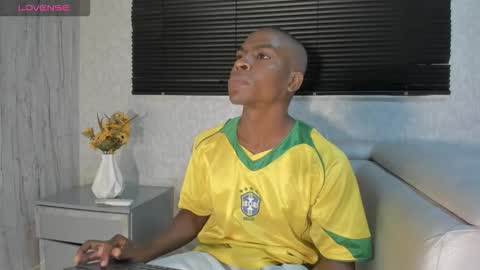 Snapshot of george_lancee chatting on October 2025 02:50:02 AM G E O R G E online show from October 2025 02:50:02 AM