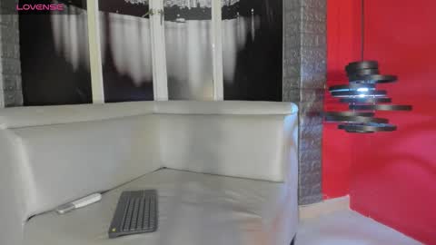 Snapshot of george_lancee chatting on October 2025 02:41:02 AM G E O R G E online show from October 2025 02:41:02 AM