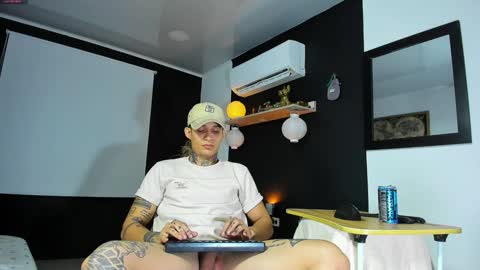 Snapshot of george_prince2 chatting on January 2025 06:47:02 AM independent model online show from January 2025 06:47:02 AM