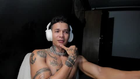 Snapshot of george_prince2 chatting on January 2025 08:25:02 AM independent model online show from January 2025 08:25:02 AM