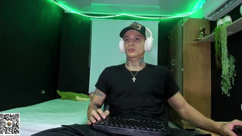 Snapshot of george_prince2 chatting on January 2025 03:47:02 AM independent model online show from January 2025 03:47:02 AM