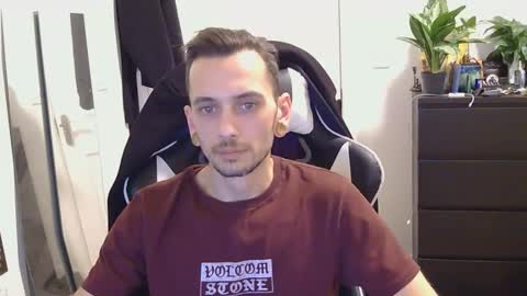 Snapshot of georgek0011 chatting on November 2025 07:27:01 PM georgek0011 online show from November 2025 07:27:01 PM