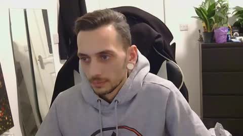 Snapshot of georgek0011 chatting on November 2025 10:03:02 PM georgek0011 online show from November 2025 10:03:02 PM