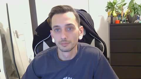 georgek0011 online show from December 2025 08:50:02 PM