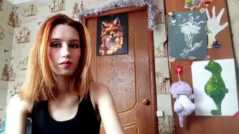 Snapshot of georgianahaeussler chatting on April 2026 12:28:02 PM Ellie online show from April 2026 12:28:02 PM