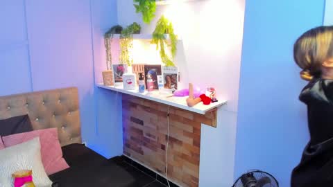 Snapshot of georgina_coule chatting on January 2025 06:15:01 PM Georgina Coule online show from January 2025 06:15:01 PM