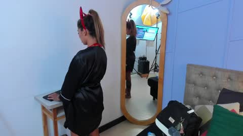 Snapshot of georgina_coule chatting on January 2025 05:58:02 PM Georgina Coule online show from January 2025 05:58:02 PM