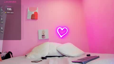 GEORGINA FERRI online show from September 2025 05:24:02 PM