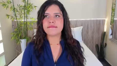 Snapshot of georginareyes chatting on June 2026 10:41:01 PM GeorginaReyes online show from June 2026 10:41:01 PM