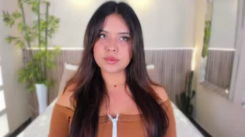 Snapshot of georginareyes chatting on June 2026 10:40:02 PM GeorginaReyes online show from June 2026 10:40:02 PM