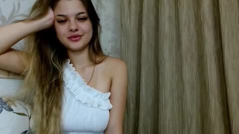 Snapshot of gerda_bloempje chatting on November 2025 03:36:01 PM Gerda online show from November 2025 03:36:01 PM