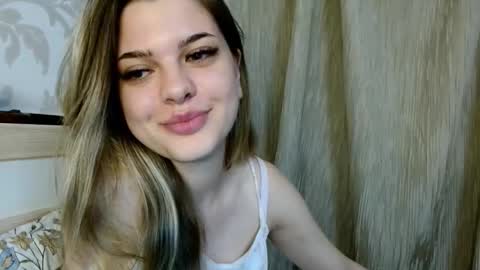 Snapshot of gerda_bloempje chatting on November 2025 12:44:02 PM Gerda online show from November 2025 12:44:02 PM