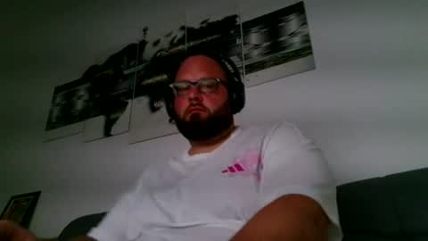 Snapshot of germandick0487 chatting on July 2026 01:50:02 PM Phil online show from July 2026 01:50:02 PM