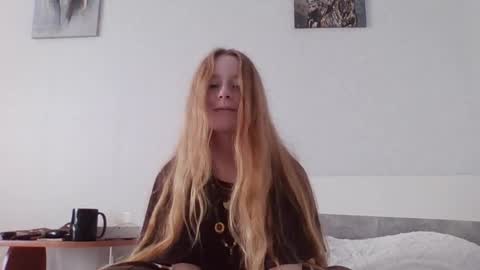 Kate online show from April 2026 03:26:01 AM