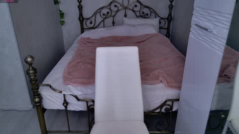 violeta online show from April 2026 05:01:02 AM