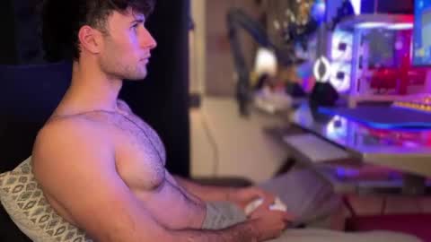 big boy ghost face online show from November 2025 12:54:01 AM