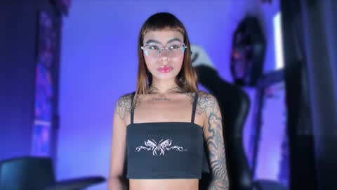 Sara online show from September 2025 06:52:01 PM