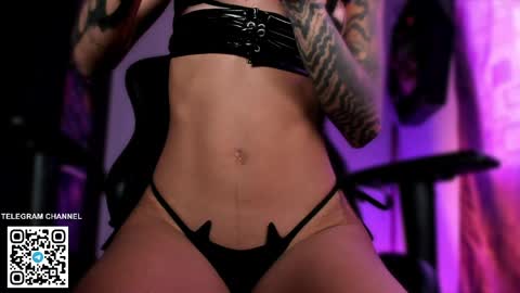 Snapshot of ghostlydolll chatting on April 2026 07:37:02 PM Sara online show from April 2026 07:37:02 PM