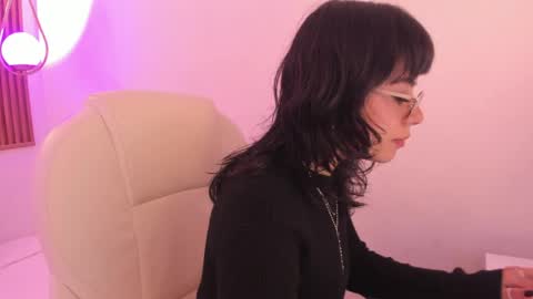 Snapshot of ghostmila chatting on April 2026 03:44:02 AM Milaa online show from April 2026 03:44:02 AM