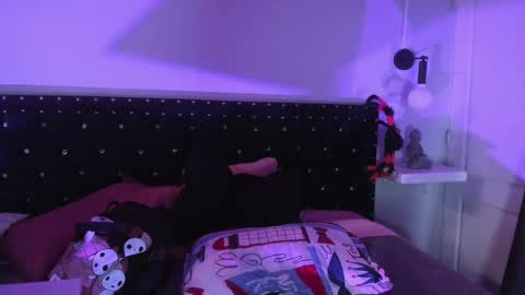 Snapshot of ghosty_doll chatting on November 2025 08:21:02 PM Allison online show from November 2025 08:21:02 PM