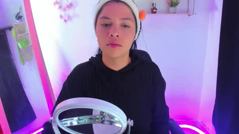 giaaaa   online show from March 2026 11:19:02 PM