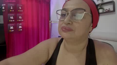 nahomi online show from October 2025 04:24:02 PM