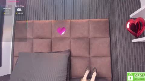 Snapshot of gia_scott chatting on February 2026 05:14:01 AM Darlliny online show from February 2026 05:14:01 AM