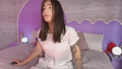 Snapshot of giaa_ross chatting on March 2026 07:41:02 PM Gia online show from March 2026 07:41:02 PM