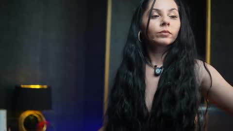  Gia  online show from February 2026 10:37:01 PM