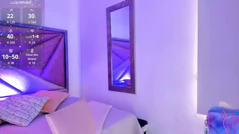 Gia  online show from January 2026 06:11:01 PM