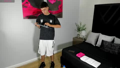 Snapshot of gian_rossii chatting on July 2026 12:13:01 AM GIAN online show from July 2026 12:13:01 AM
