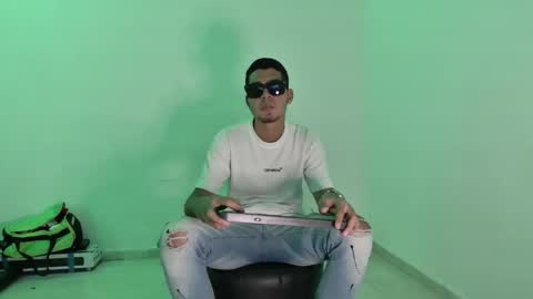 Snapshot of gianluca_silva chatting on October 2025 10:55:02 PM Gianluca Silva online show from October 2025 10:55:02 PM