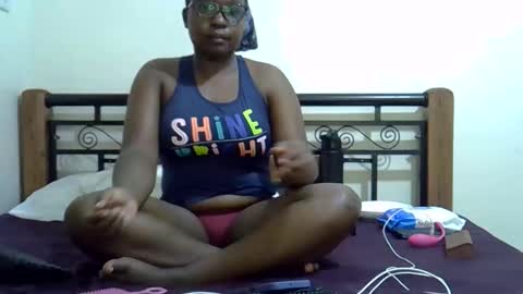 Snapshot of giannah01 chatting on November 2025 01:19:01 AM Giannah online show from November 2025 01:19:01 AM