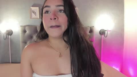 giannaslimjb online show from September 2025 03:44:01 AM