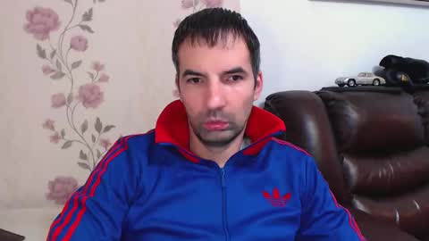 Gianni online show from November 2025 08:58:02 AM