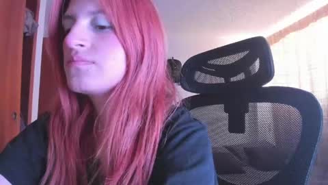 Snapshot of giaroussel chatting on May 2026 03:08:02 PM GiaRoussel online show from May 2026 03:08:02 PM