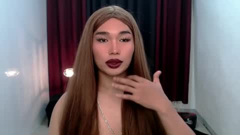 Snapshot of giaxxx01 chatting on December 2024 07:29:02 AM Gia X online show from December 2024 07:29:02 AM